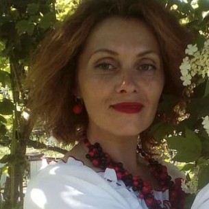                     yvet                
