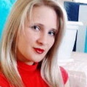                     Marieke                