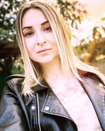 MandyBL
