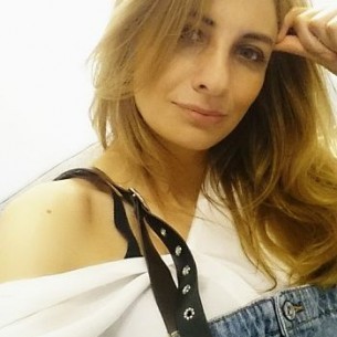                     beautybabe                