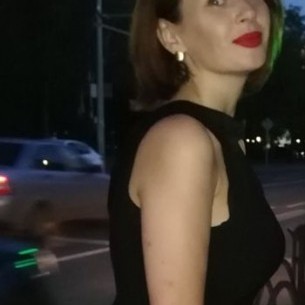                     Joycy                